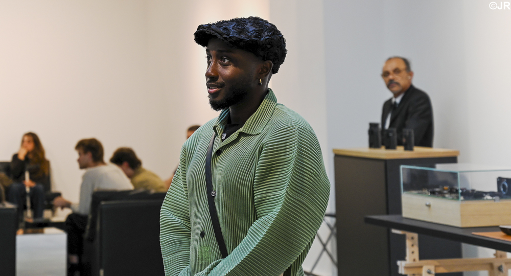 Leica Tour des 100 ans à l’Espace Jouenne à Marseille, une journée dédiée à la photographie avec Leica France, réunissant Denis Boulze, Chris Garvi et Pape San autour de rencontres, workshops et photowalk.