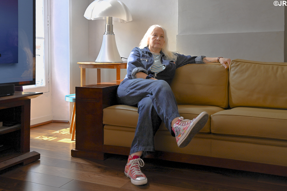 Yaz peindre pour rester debout Œuvre contemporaine de YAZ exposée à l’Espace Jouenne à Marseille